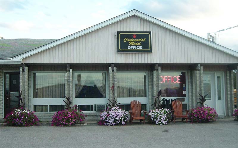 continentalmotel_exterior