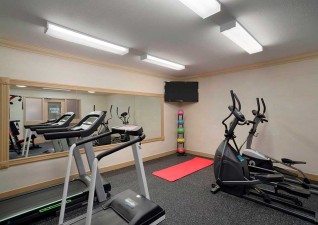 days-inn-suites-ssm-photo3