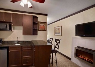 days-inn-suites-ssm-photo4