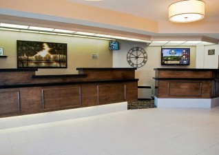days-inn-suites-ssm-photo6