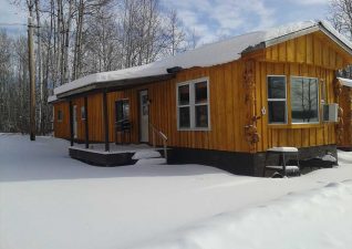 ernies-cottages-campground-photo2