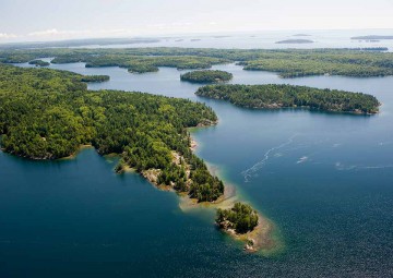 fly-in-fishing-aerial