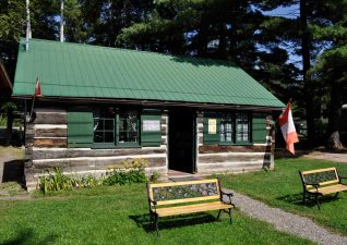 huronshores_museum2
