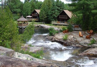 laurentian-lodgephoto1