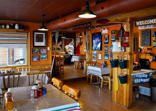 voyageurs-lodge-cookhouse-photo1