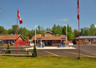 voyageurs-lodge-cookhouse-photo3