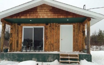 agichs-river-side-cabin-profile