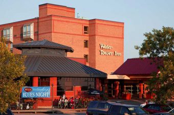 algomas-water-tower-inn