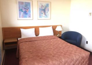 trunk-road-motel-photo1