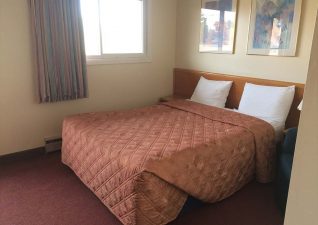trunk-road-motel-photo8