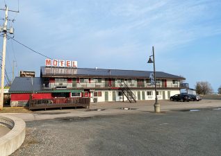 BavarianInnMotel001