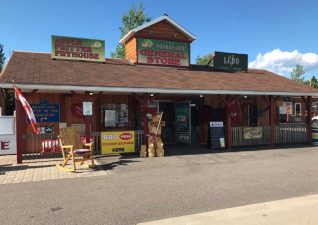 voyageurslodge_tradingpost