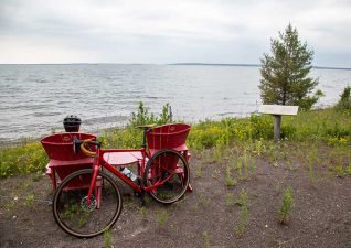 mlortz-parkscanada-redchairs