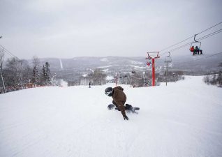 searchmontresort-snowmboard