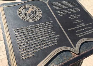 whiteriver-winnie-plaque