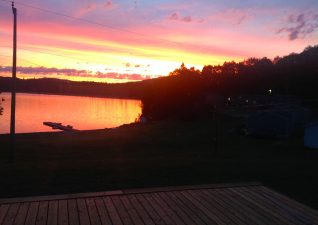 CatfishLakefrontCabins003