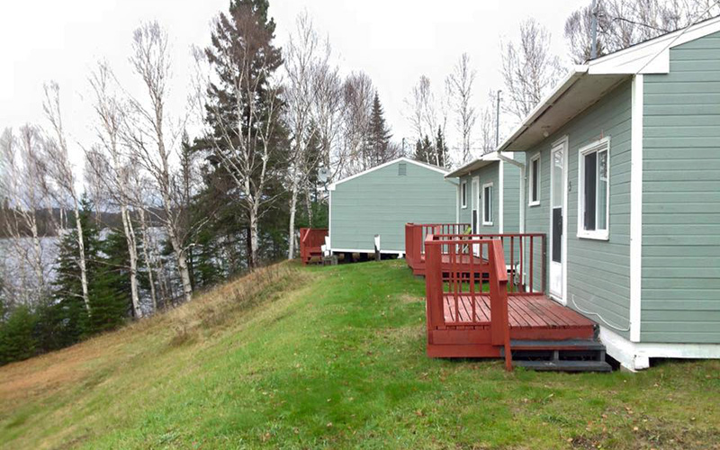 CatfishLakefrontCabinsMain
