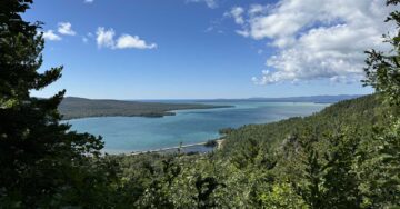 Havilland-Bay Lake Superior