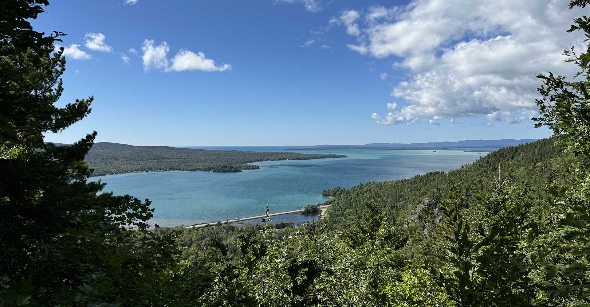Havilland-Bay Lake Superior